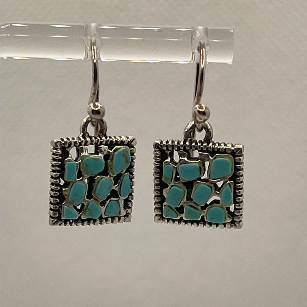 925 Sterling Silver Tribal Dangle Earrings Turquoise Chip Inlay